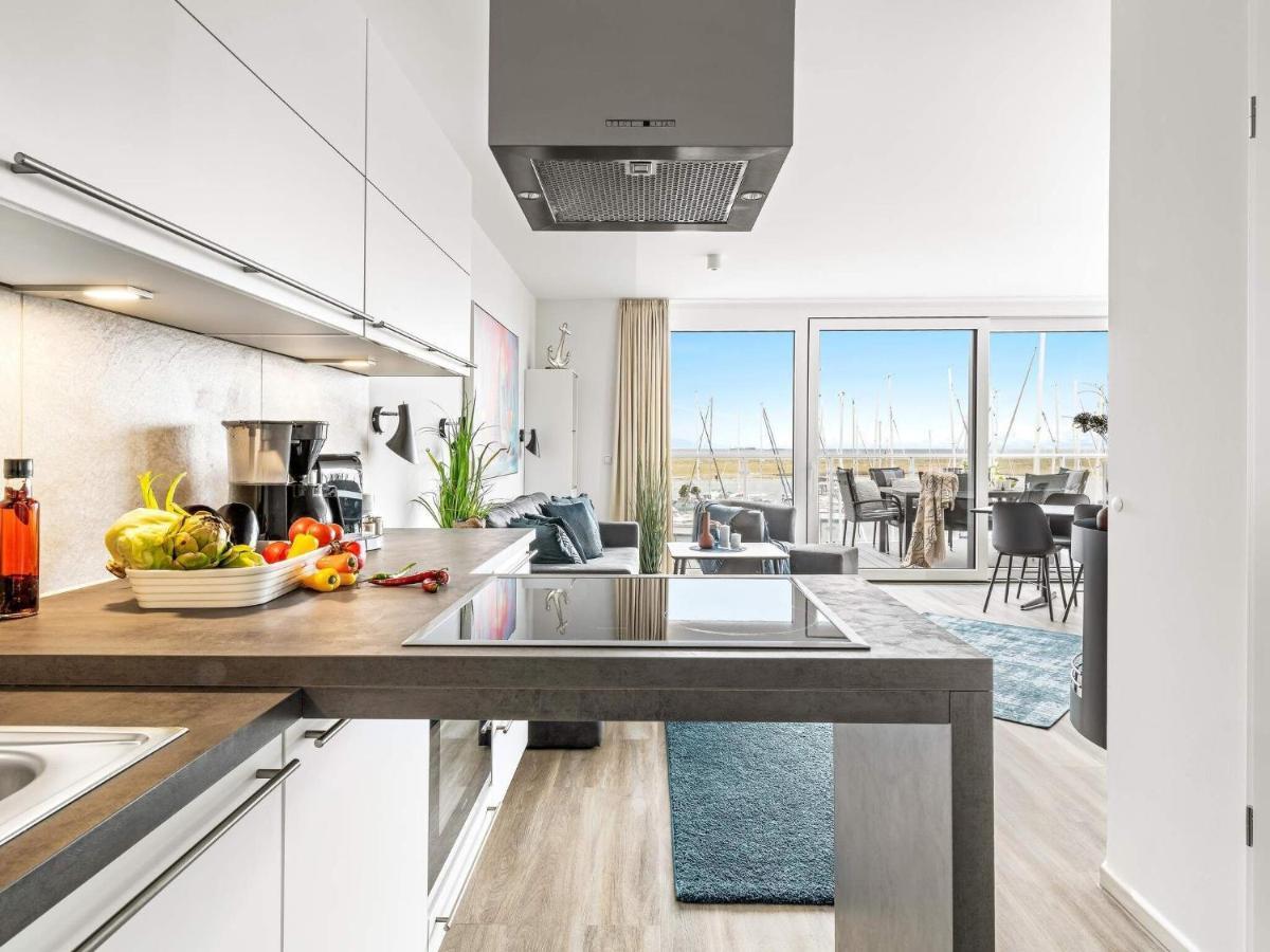 Apartment Xxxi